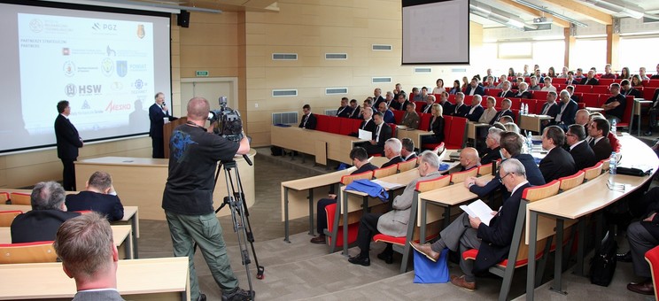 Międzynarodowa Konferencja Naukowa na 80-lecie Stalowej Woli